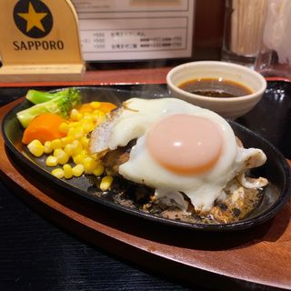 知多牛ハンバーグ(オリジナル醤油ダレ)(やぶや食堂 エスカ店)
