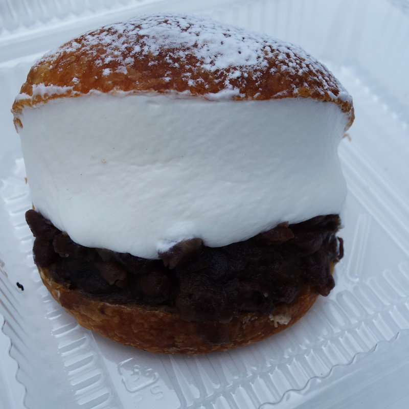 あんこマリトッツォ(アマム ダコタン)