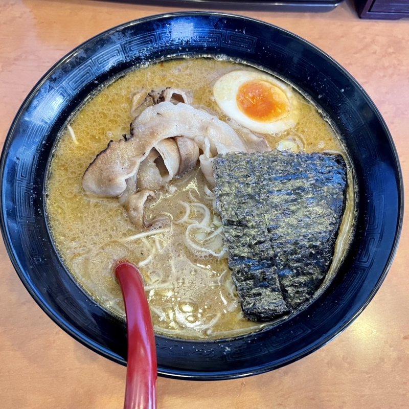 豚骨醤油ラーメン(大大商店)