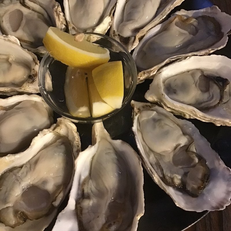 生牡蠣(かき小屋 赤坂元気)