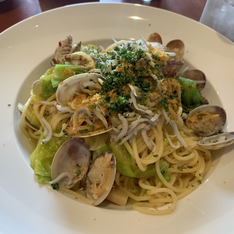 アサリとからすみ春野菜のペペロンチーニスパゲッティ(タベルナ・パパ )