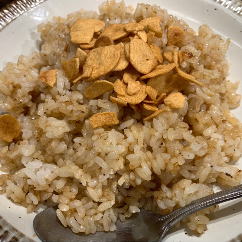 ガーリックライス(鉄板焼き　と文字)