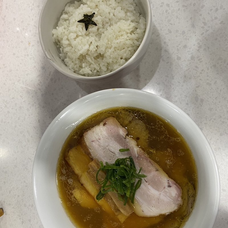 醤油ラーメン(ラーメン星印 )