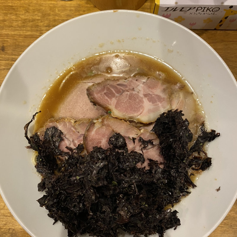 煮干し中華そば＋チャーシュー＋岩海苔(煮干し中華そば 一剣)