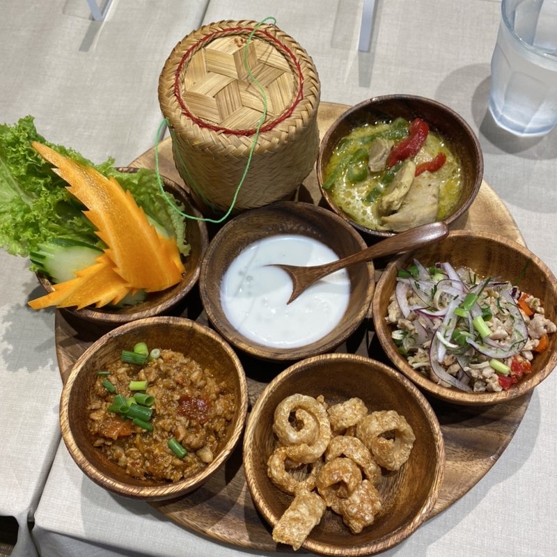 カントークプレート(エムエム タイ （MM THAI）)