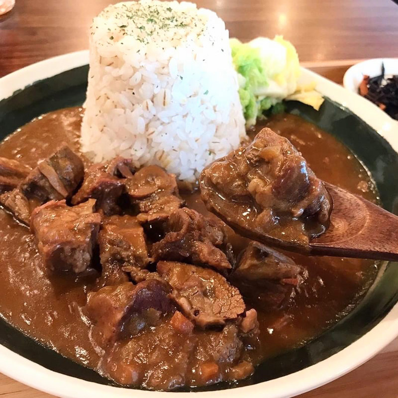牛たんカレー(牛たんの檸檬)