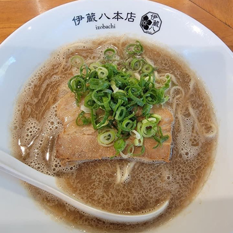 豚のにごりそば(中華そば伊蔵八本店)