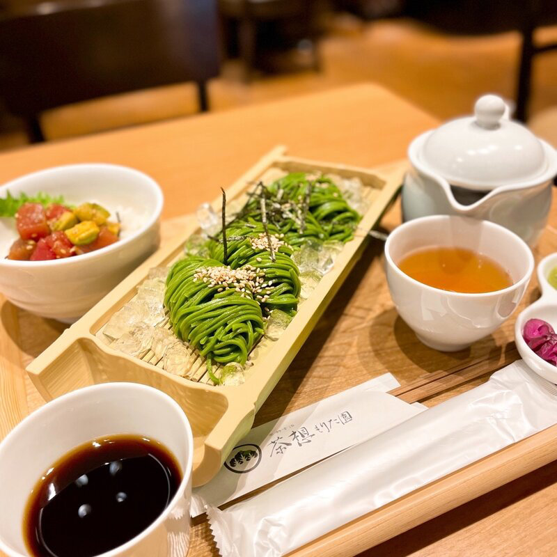 茶そば御膳　マグロとアボカド(京都宇治 茶想もりた園 札幌北広島店)