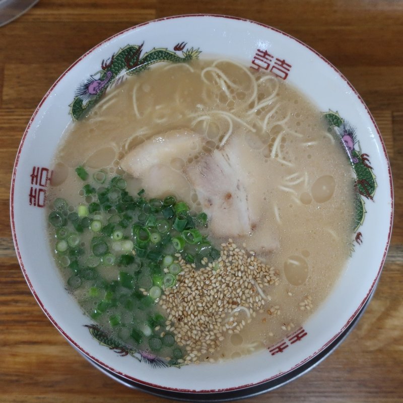 博多ラーメン(博多ラーメンごはんや麦)