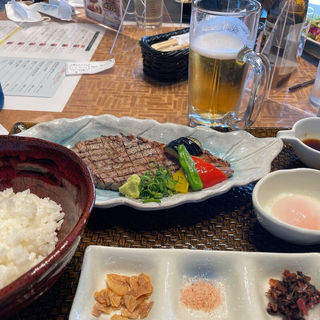 アンガス牛ステーキ定食(神戸パインウッズゴルフクラブ レストラン)
