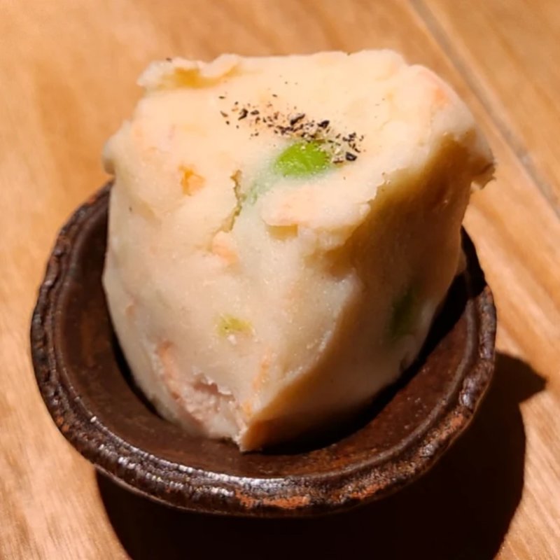 サクラマスと空豆のポテサラ
(酒 秀治郎)