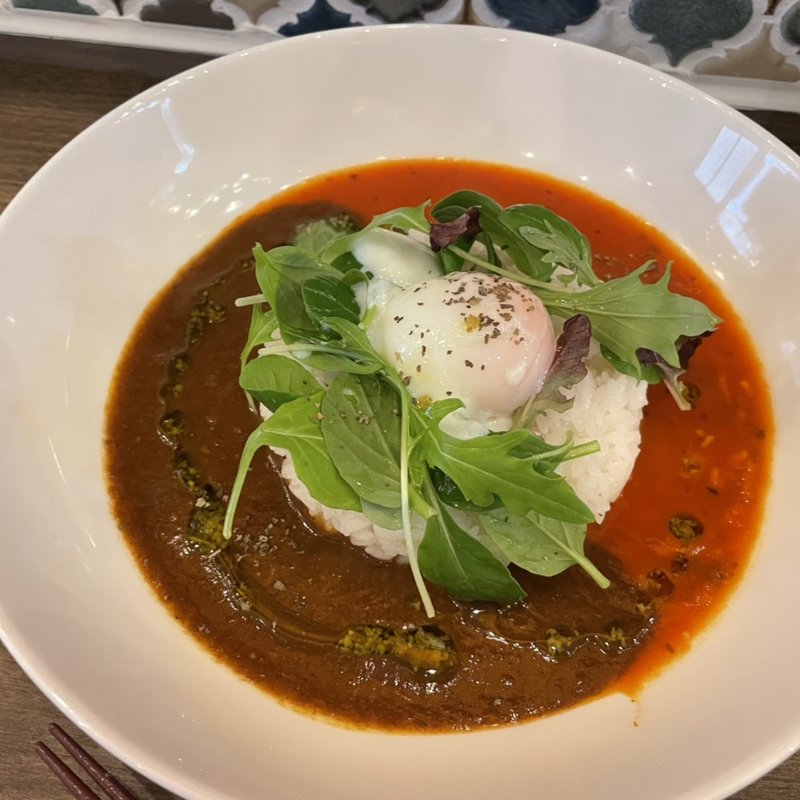 アラビアータとシンプルのあいがけ(らんらんルー)