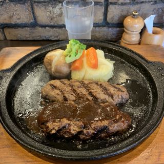 炭火焼ハンバーグ(クイーン)(グリルＫ)