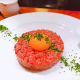桜肉のタルタルステーキ(ヌガ)