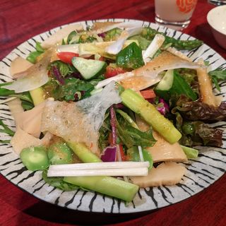 春野菜のサラダ(にくがとう　人形町店)