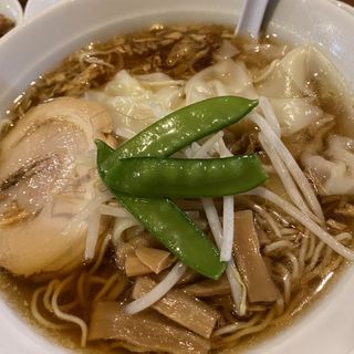 ワンタン麺(かおたんラーメン えんとつ屋 南青山店)
