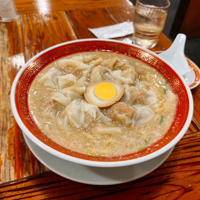 粗びき肉汁雲呑麺(醤油)(広州市場 新宿東口店 )