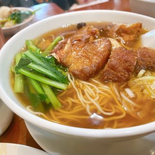 排骨麺(愛群 （アイチュン）)