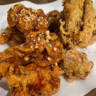 ヤンニョンチキン　ハーフハーフ(韓国料理 美豚 )
