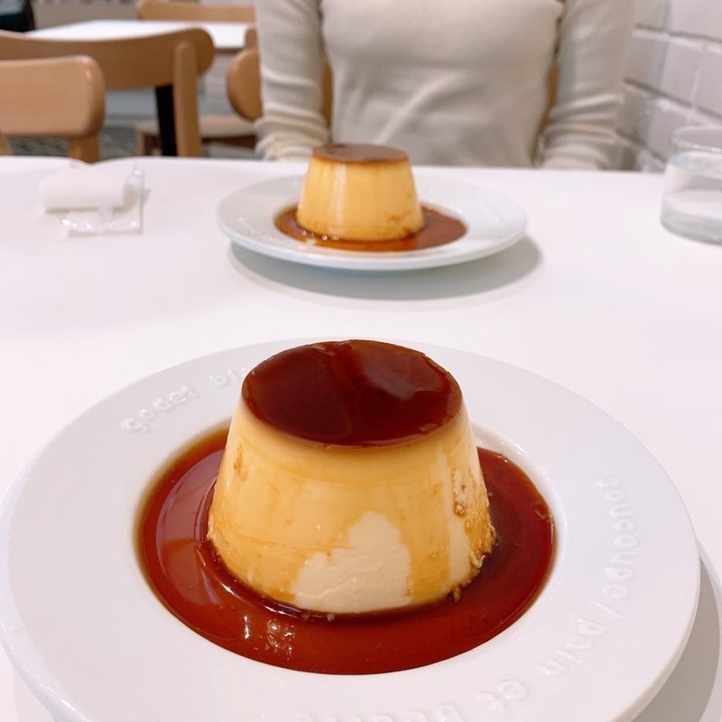 手作りの大きなプリン(Merci CAFE DE FLEUR)