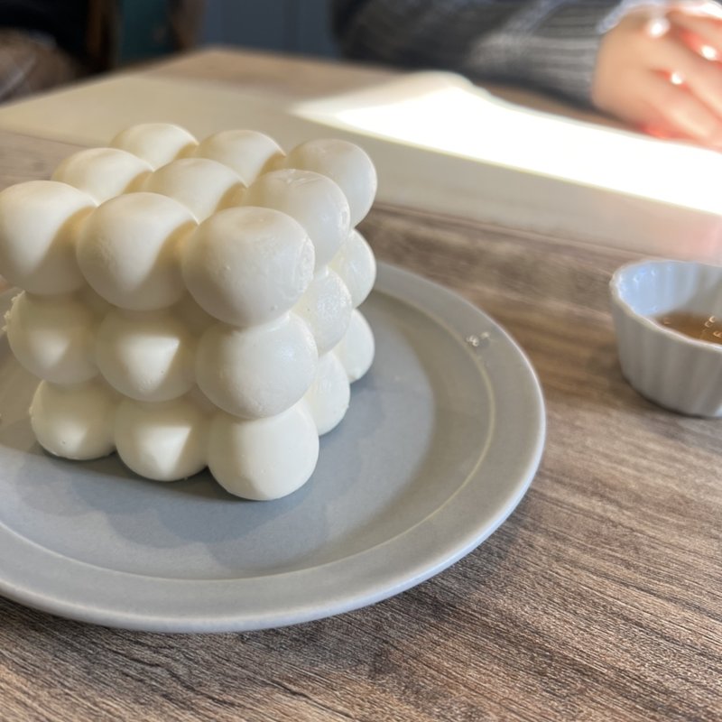 ボンボンチーズケーキ(MouMouCafe金山店)