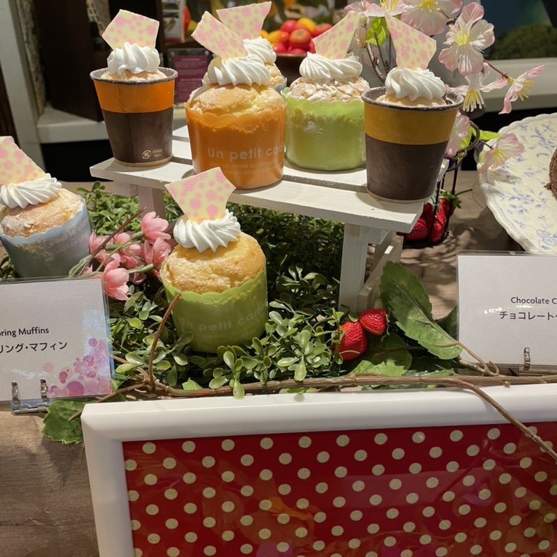 スイーツ ライヴ・ステーションブッフェ ～春のいちごピクニック～ (ANAクラウンプラザホテル 広島 （エーエヌエー）)