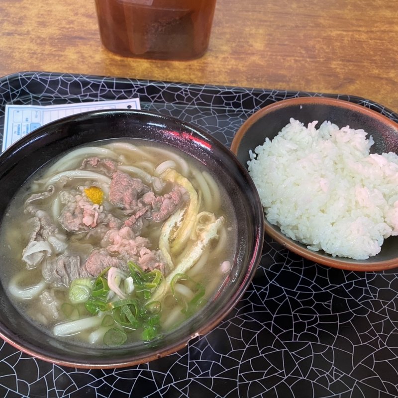 肉うどん(ご飯付き)(やじきた食堂 )