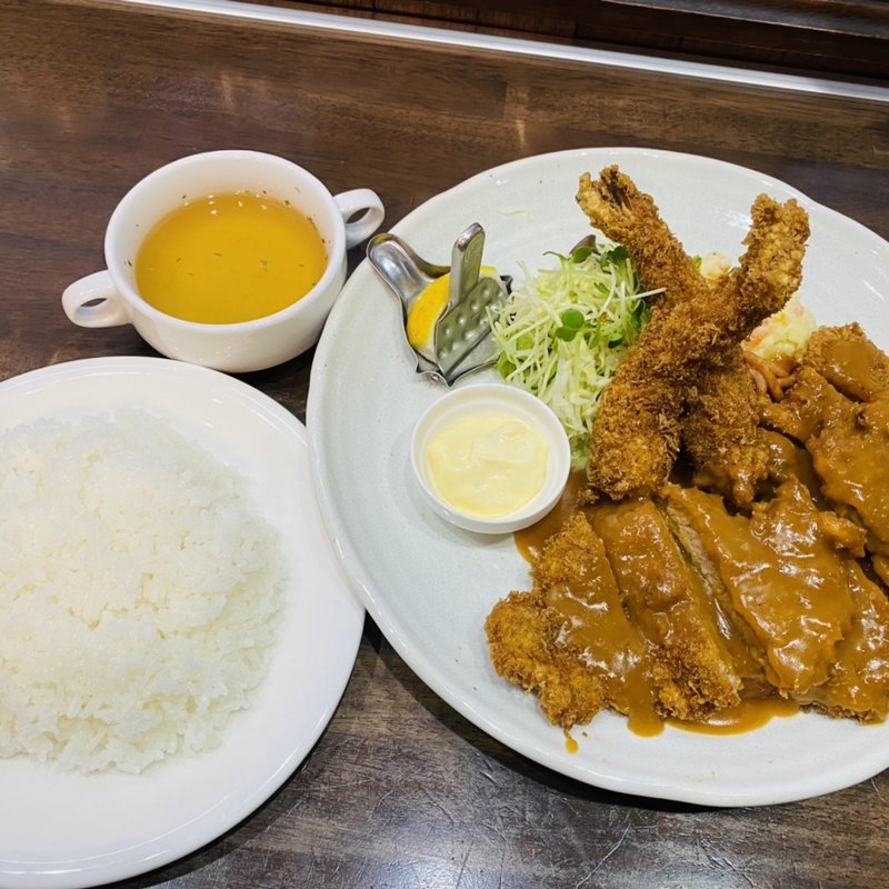 沖縄県産琉球ポークのヘレカツと海老フライのセット(洋食の赤ちゃん兵庫南)