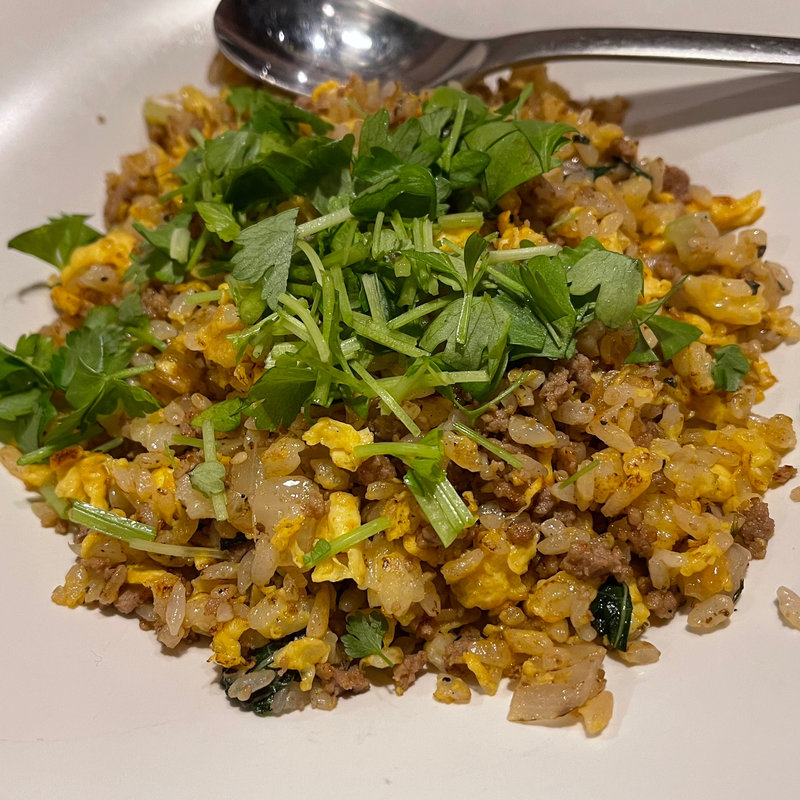 豚ひき肉のバジルチャーハン(アジアン ヌードル  )