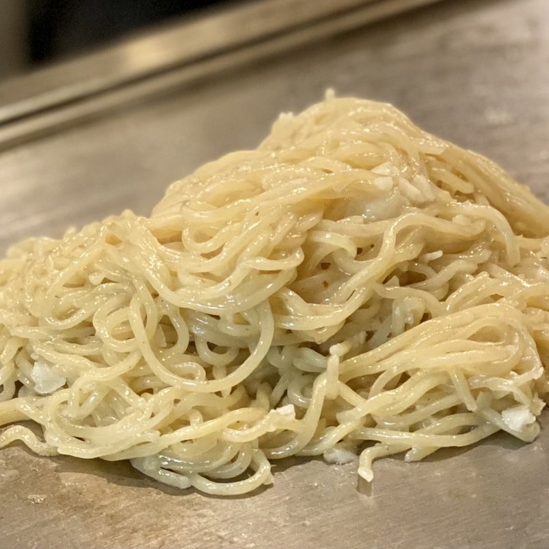 ニンニク麺(なぎさホルモン)
