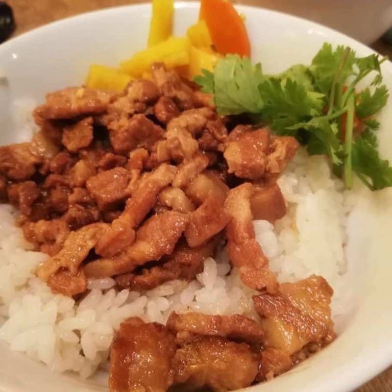 滷肉飯(台灣食堂 南船場本店)