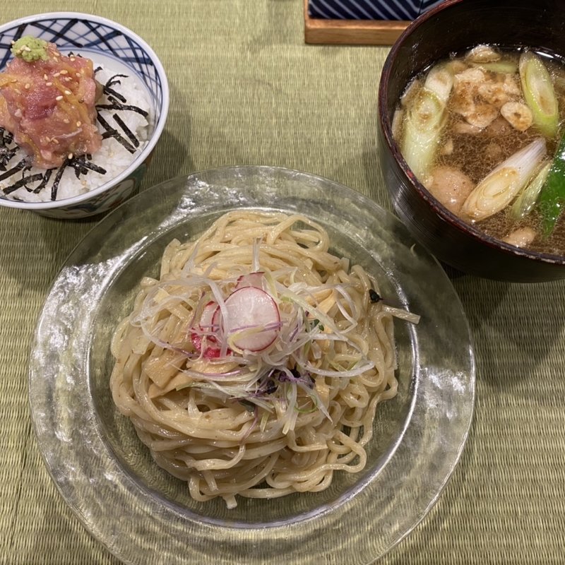鴨汁つけそばtoトロたく丼(らーめん 鴨to葱)