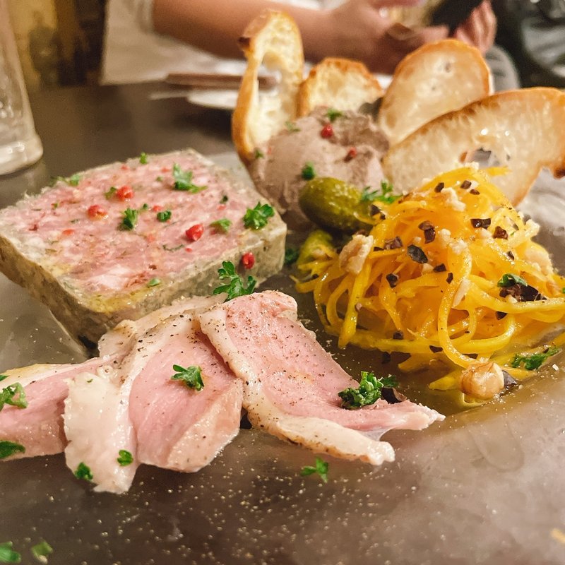 お肉屋さんの一皿(森のブッチャーズ )