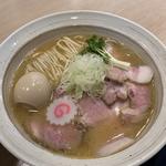 魚介鶏そば(醤油)(MENYA BIBIRI)