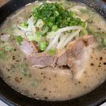 醤油豚骨　かさね味(麺屋二郎 逗子店)