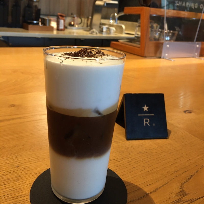 アイス　フォーム　マキアート(スターバックス  リザーブ  ロースタリー)