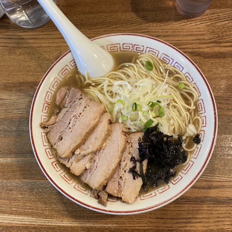 煮干しそば＋チャーシュー(煮干中華そば専門 煮干丸)