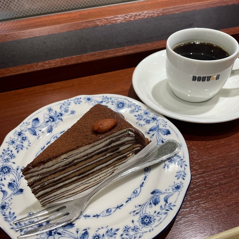 パリパリチョコミルクレープ(ドトールコーヒーショップ 学芸大学西口店)