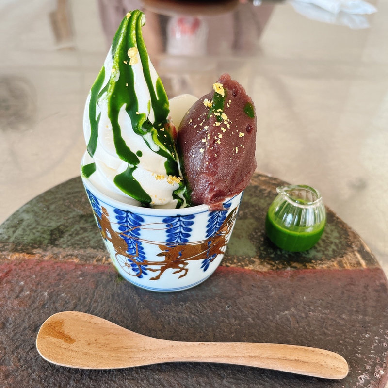 こしあんと抹茶のサンデーソフト(喫茶 ベレー)