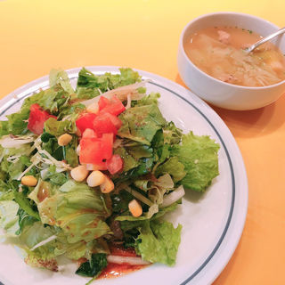 10品目のサラダとスープセット(関谷スパゲティ )