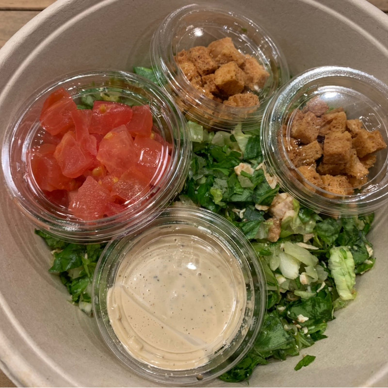 クラシックチキンシーザーサラダ(クリスプ・サラダワークス 大手町店 CRISP SALAD WORKS)