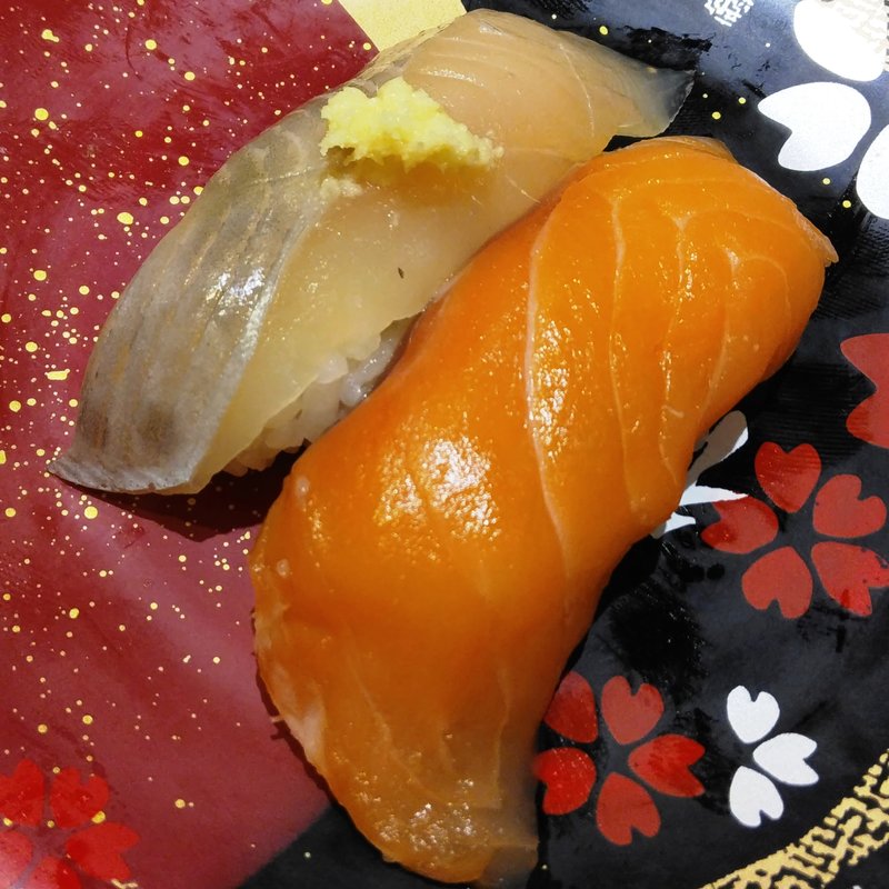 ホワイトサーモンとサーモンの合い盛り(にぎりの徳兵衛 仙台駅前店 )