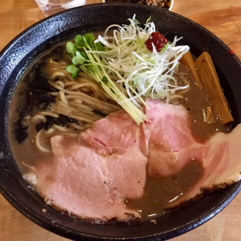 濃とんこつ(豚そば専門店 一望)