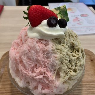 大丸谷桜の桜 + 葉桜バージョン(かき氷店 小桃)