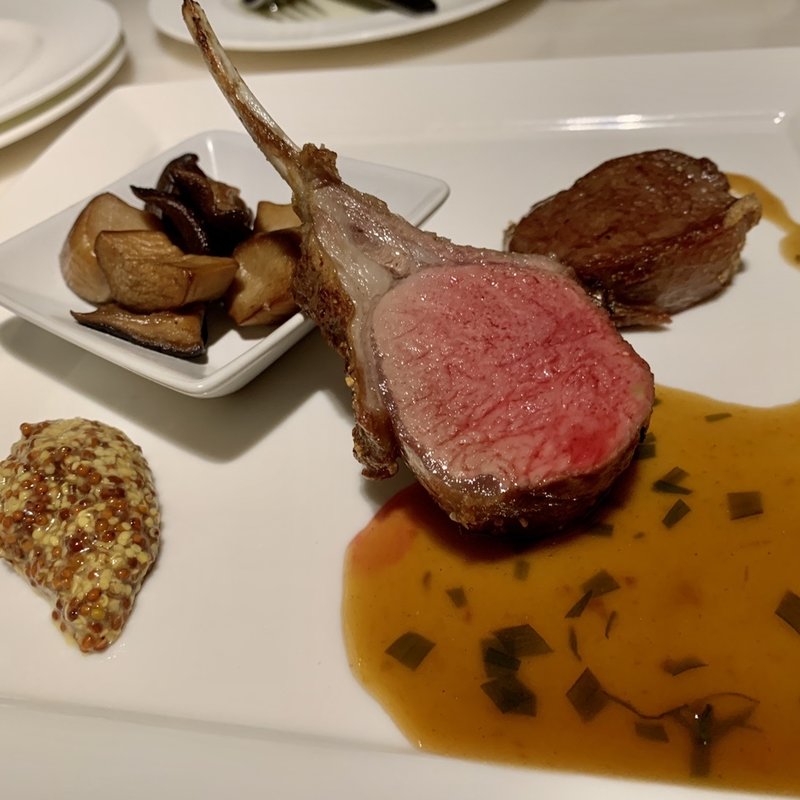 子羊のポワレ、エストラゴンソース(ARBREVE)