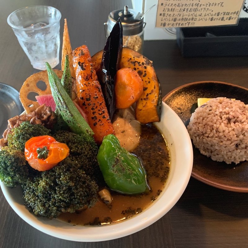 ベジタブルスープカレー/チキンレッグトッピング/3辛/ライス150g(スープ・カレー・イシバ （SOUP CURRY ISHIBA）)