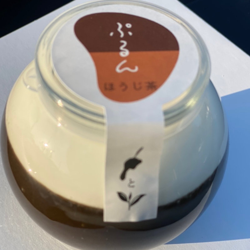 ぷるん(ほうじ茶)(とろけるわらびもちと和紅茶のお店　甘美屋)