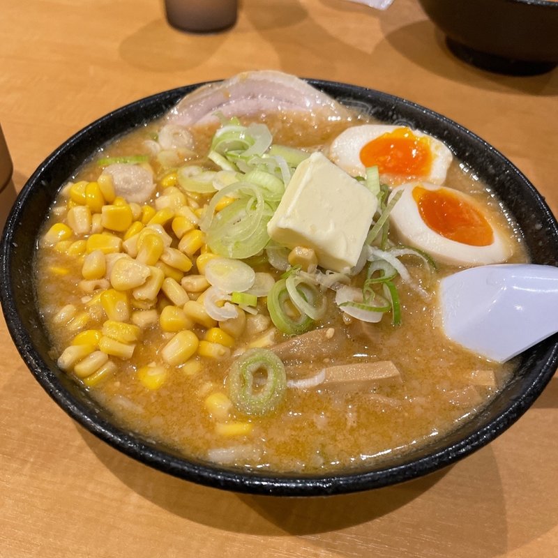 味噌バターコーンラーメン(こってりらーめんなりたけ 幕張店)