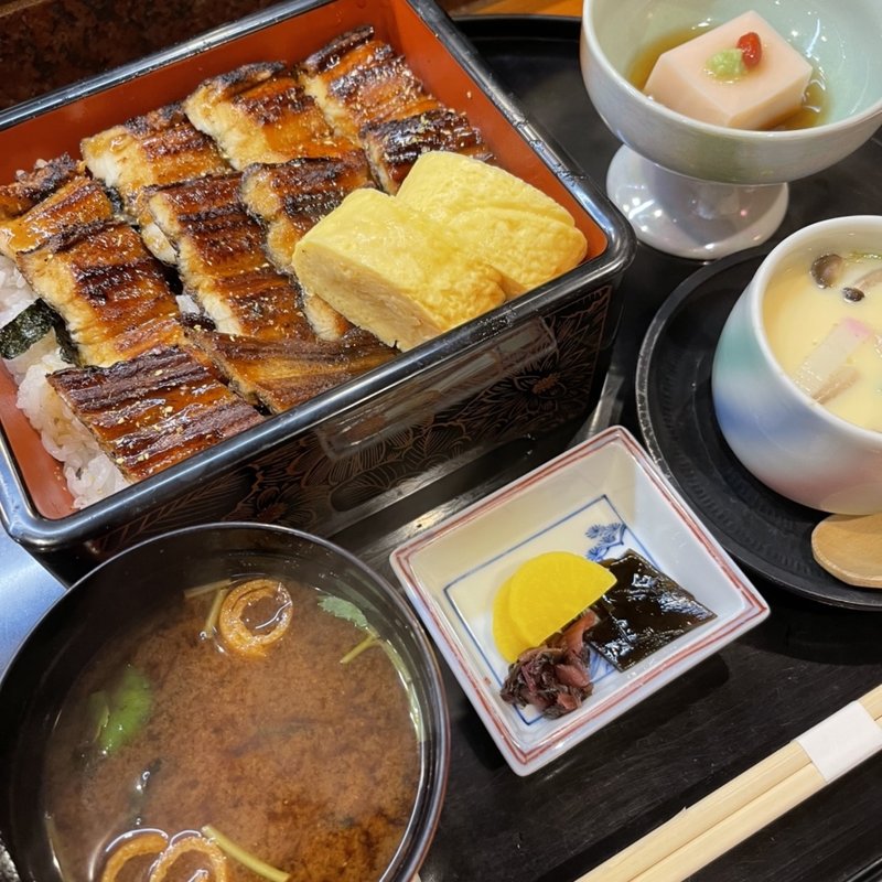 伝助穴子重(馳走庵一献)