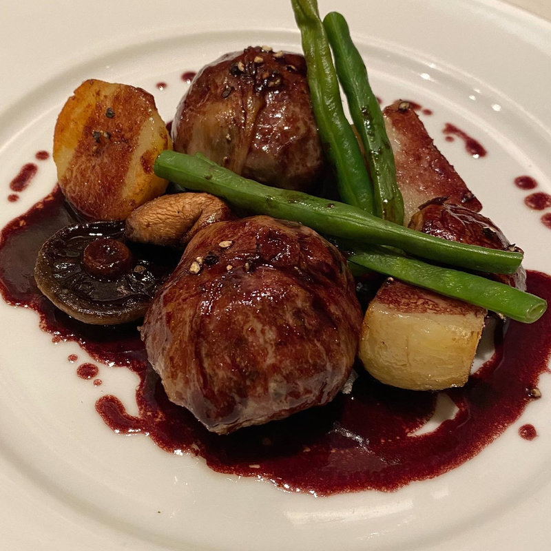 カツベ牛とフキノトウのカイエット(Le Nougat)